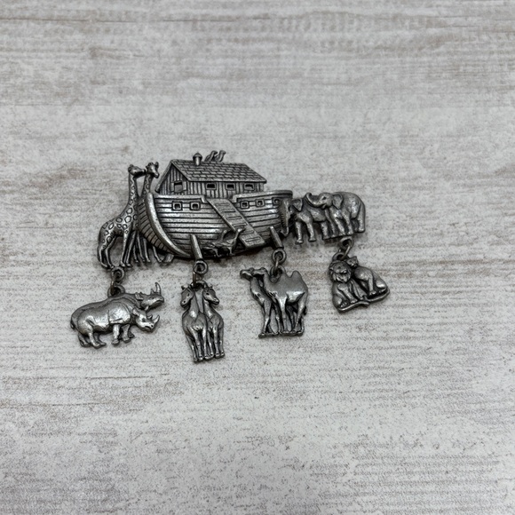 JJ Jonette Jewelry - Vintage Whimsical Silver Noah's Ark Brooch |Pin | Brooch Jonette Jewelry Company